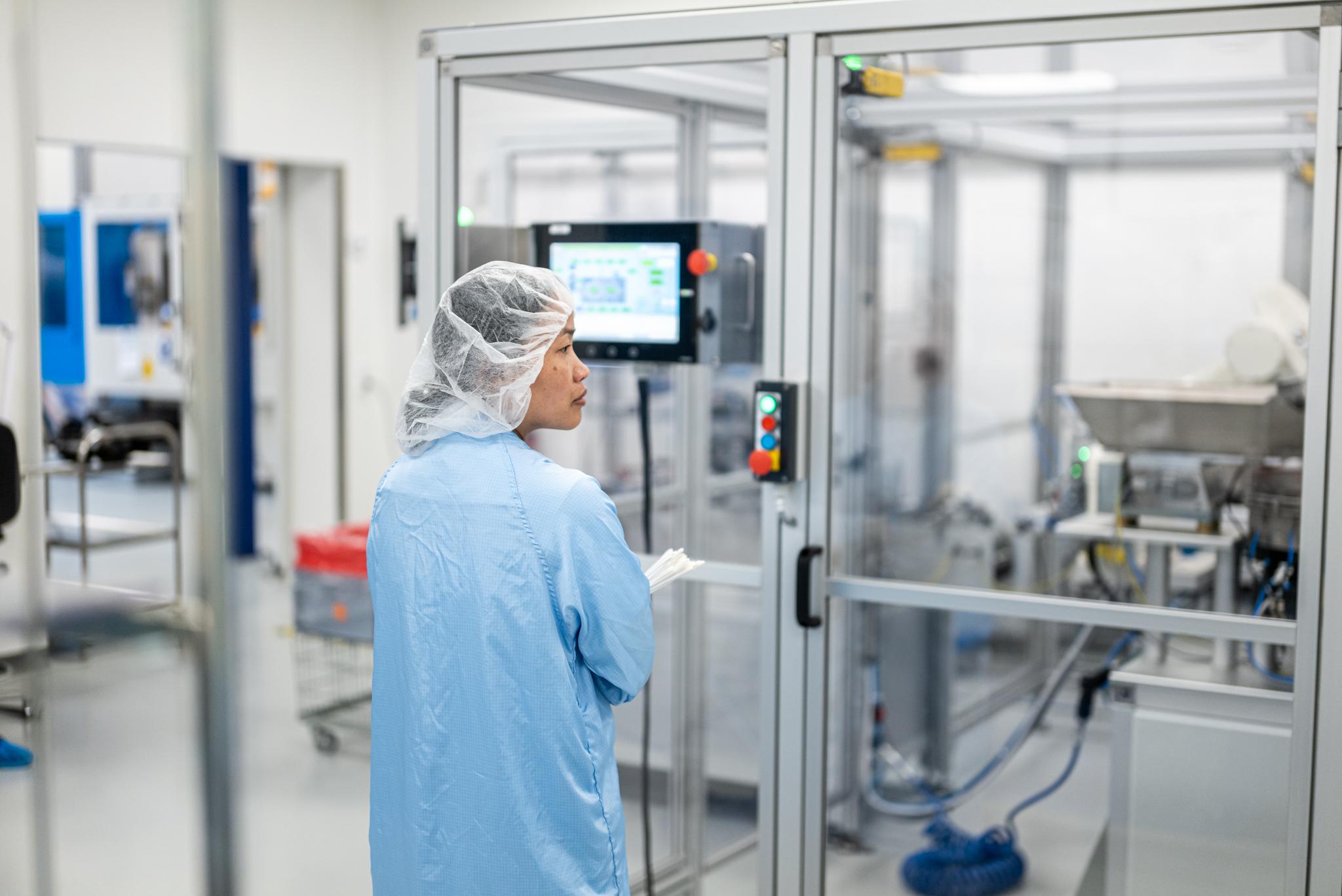 Scalable and robust operating model